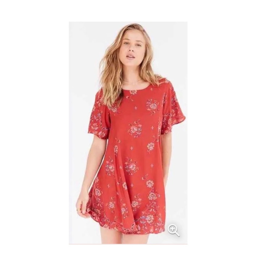 Urban Outfitters Kimchi Blue Floral Shift Dress Size M